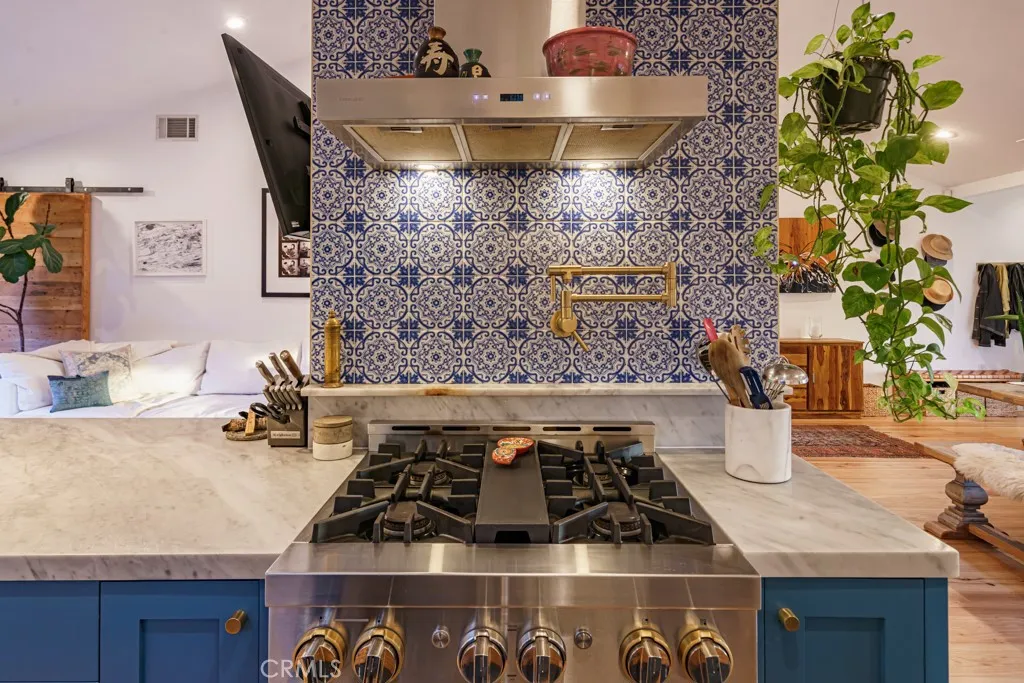 704 Valita St, Venice, California 90291 home-pic-39